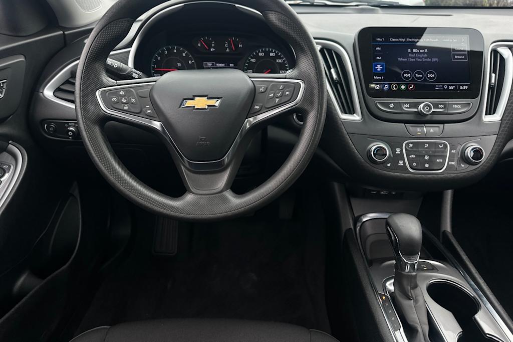 Thumbnail: 2024 Chevrolet Malibu - 10