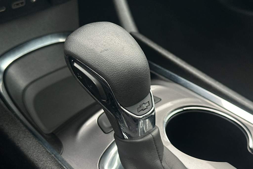 Thumbnail: 2024 Chevrolet Malibu - 13