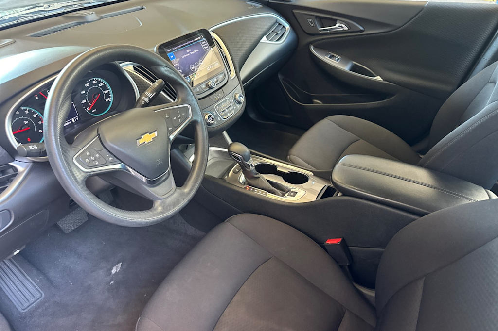 Thumbnail: 2024 Chevrolet Malibu - 8