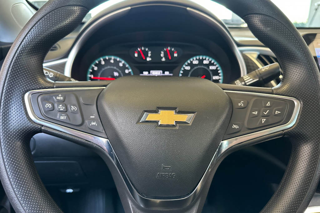 Thumbnail: 2024 Chevrolet Malibu - 25