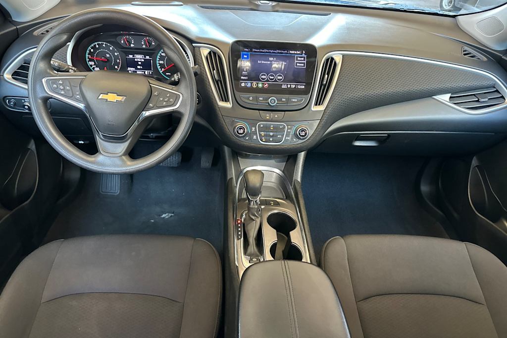 Thumbnail: 2024 Chevrolet Malibu - 2
