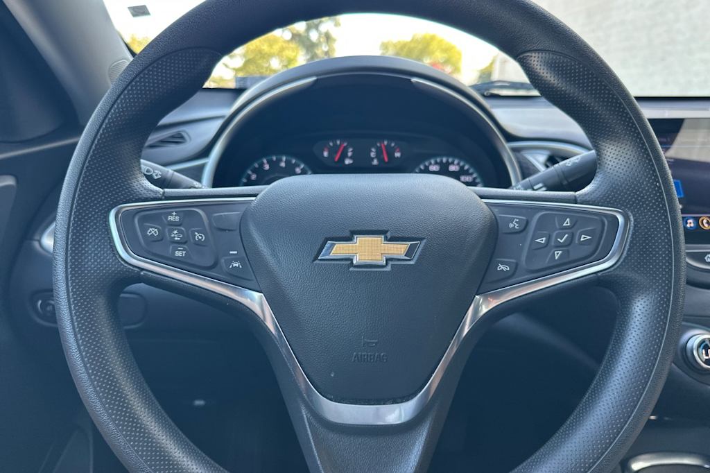Thumbnail: 2025 Chevrolet Malibu - 13