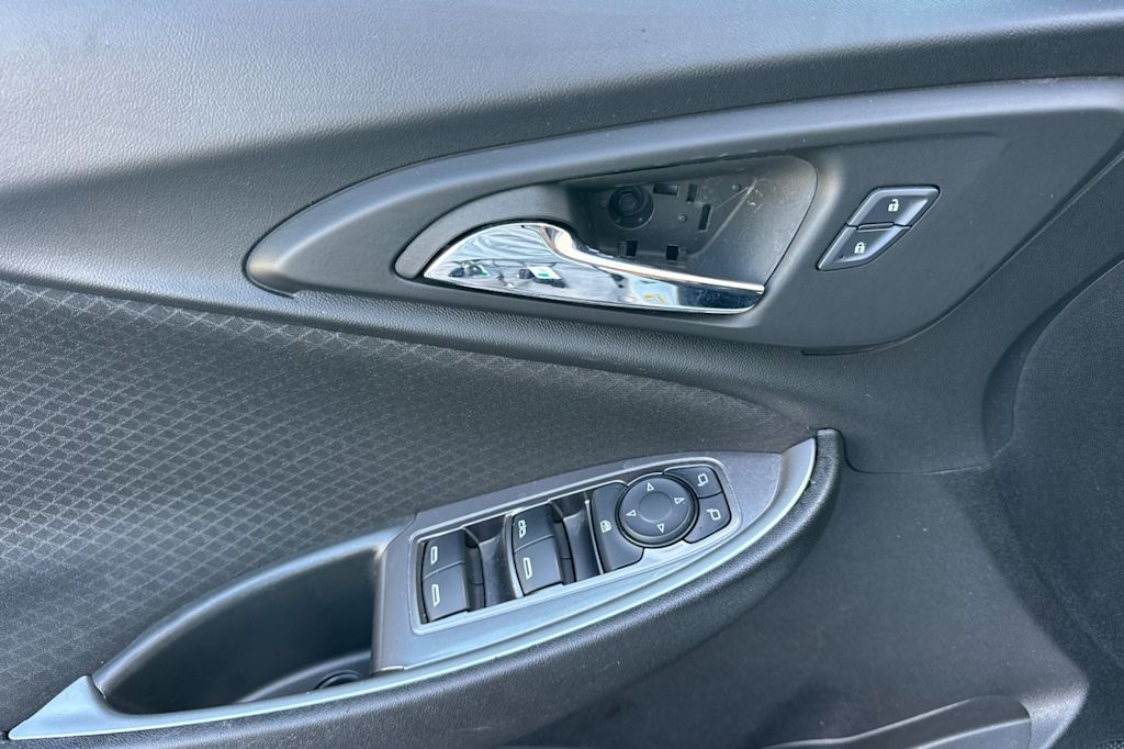 Thumbnail: 2025 Chevrolet Malibu - 22