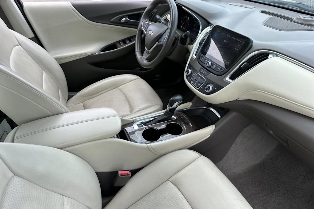 Thumbnail: 2024 Chevrolet Malibu - 12