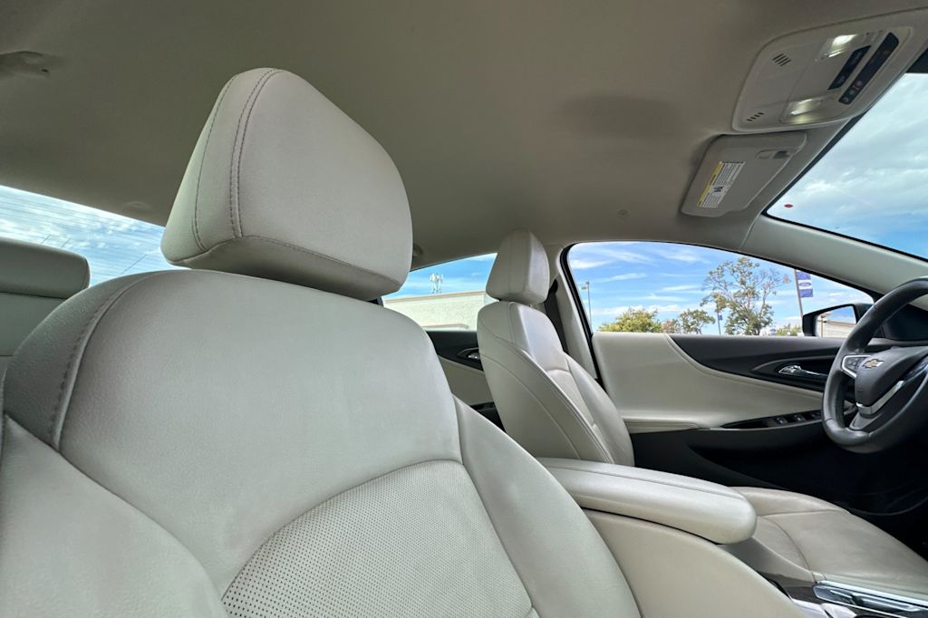 Thumbnail: 2024 Chevrolet Malibu - 9