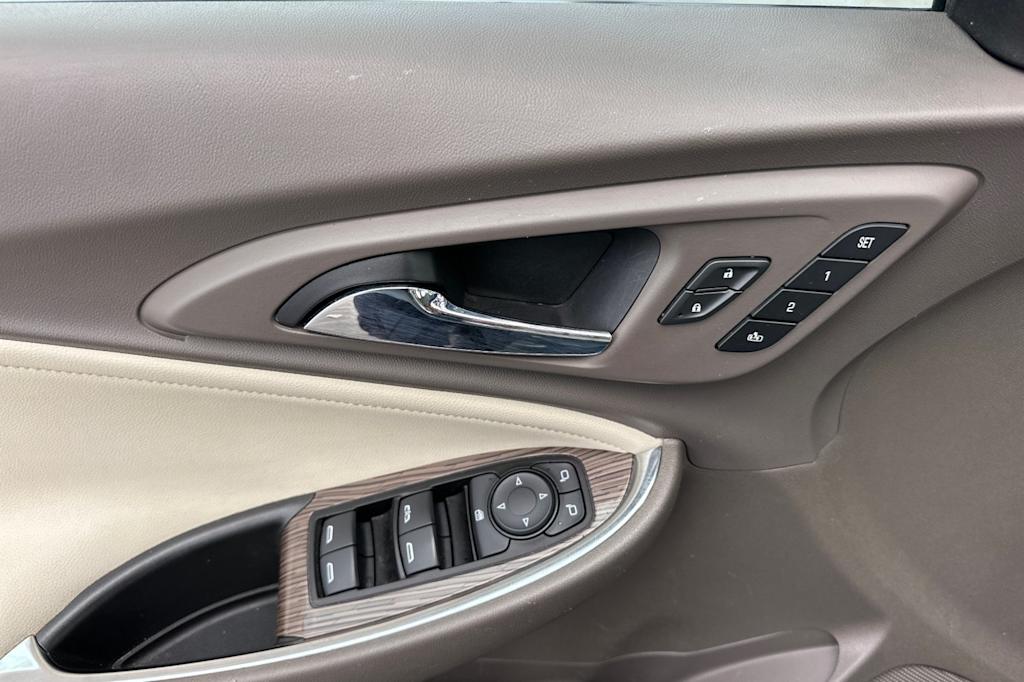 Thumbnail: 2024 Chevrolet Malibu - 22