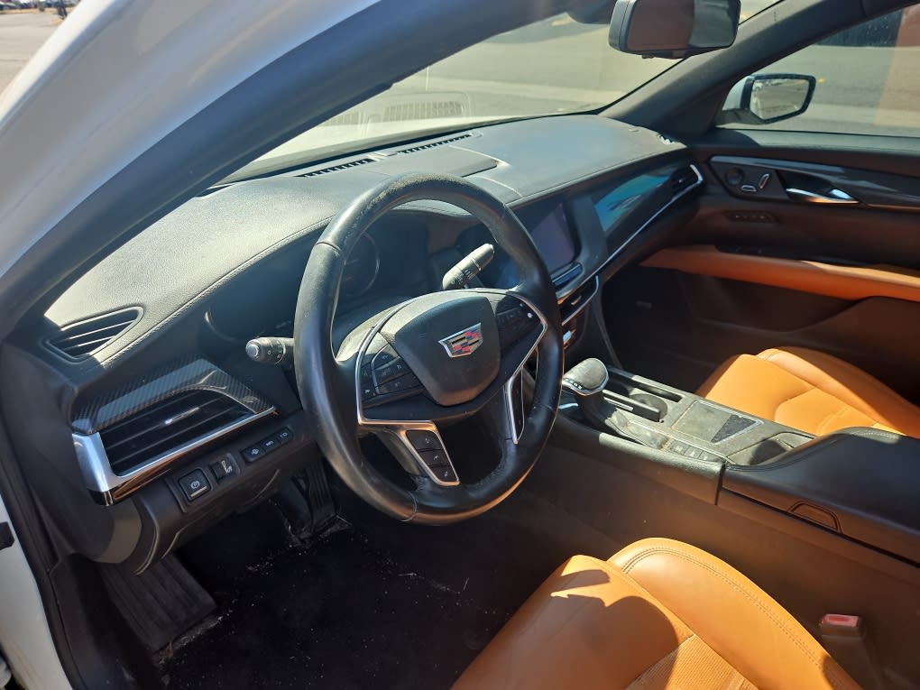 Thumbnail: 2017 Cadillac CT6 - 10