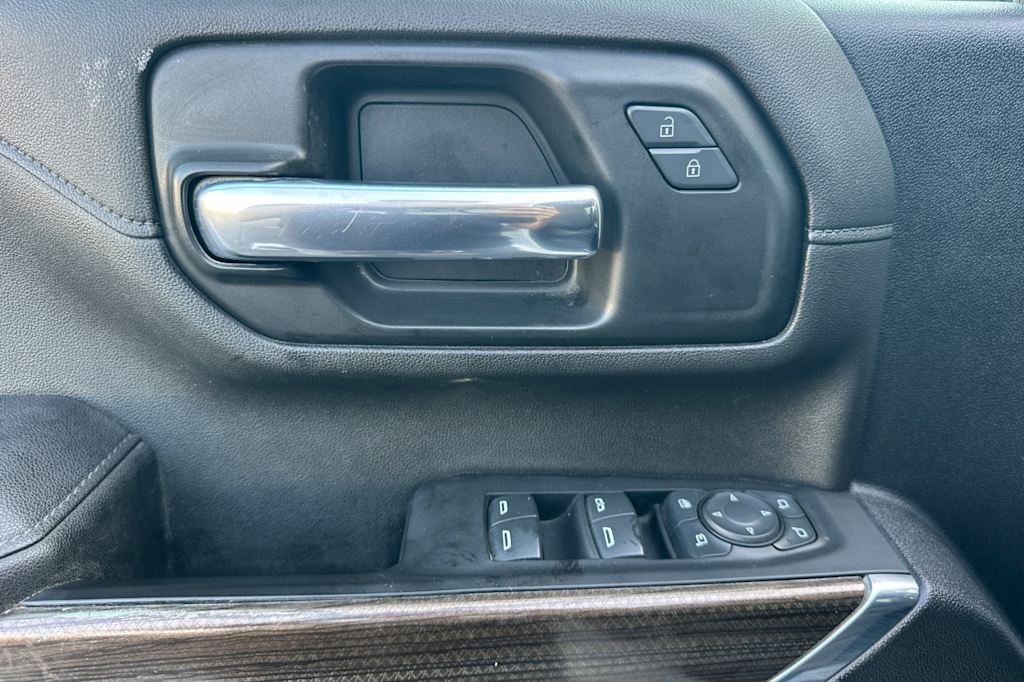 Thumbnail: 2021 Chevrolet Silverado 2500 - 21