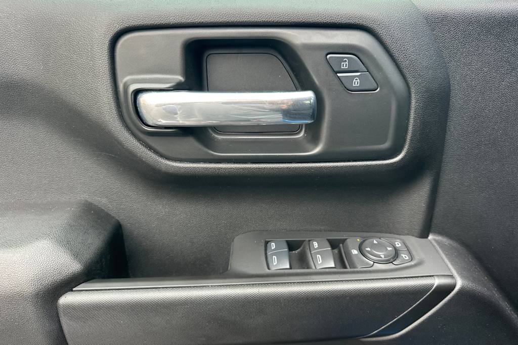 Thumbnail: 2025 Chevrolet Silverado 1500 - 21