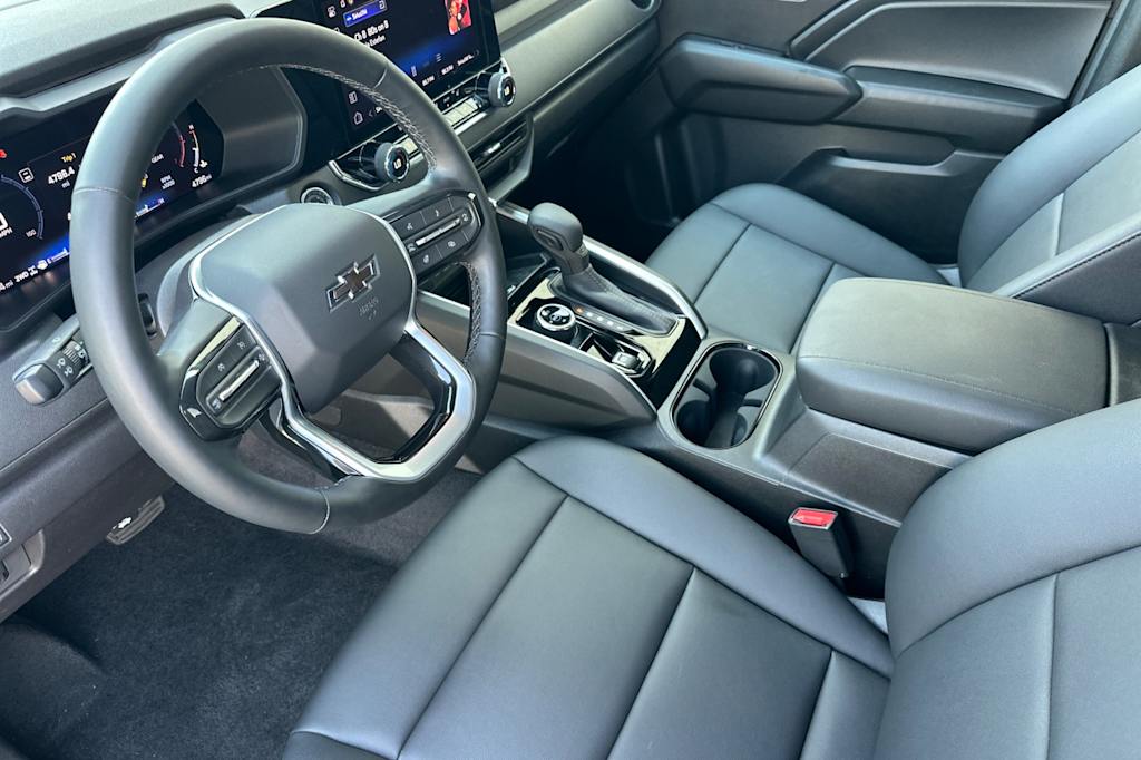 Thumbnail: 2026 Chevrolet Colorado - 9