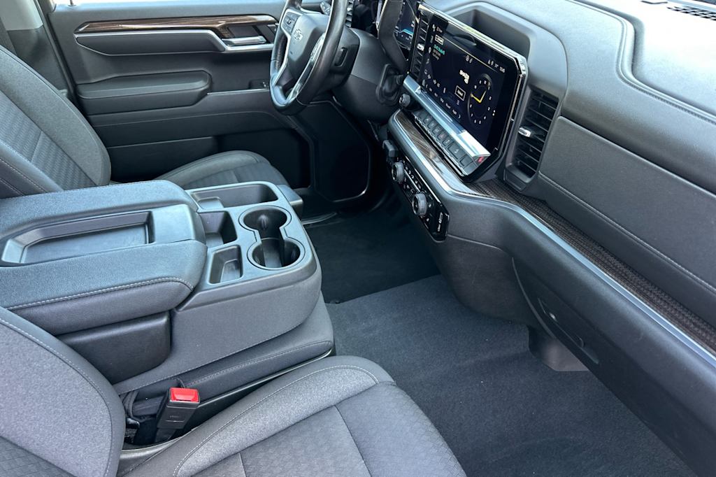 Thumbnail: 2022 Chevrolet Silverado 1500 - 12