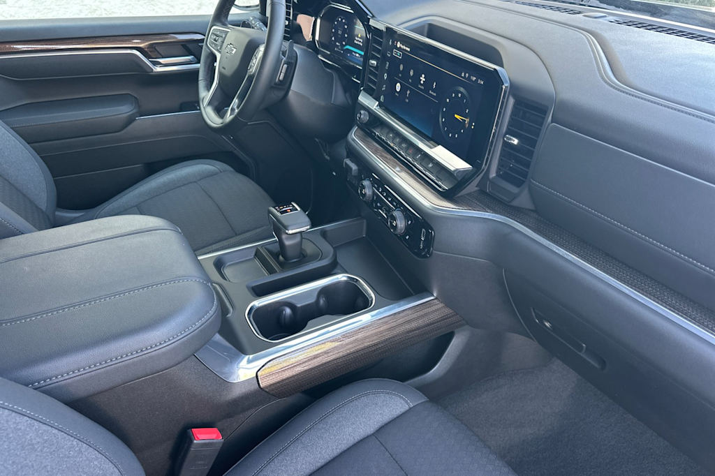 Thumbnail: 2026 Chevrolet Silverado 1500 - 13