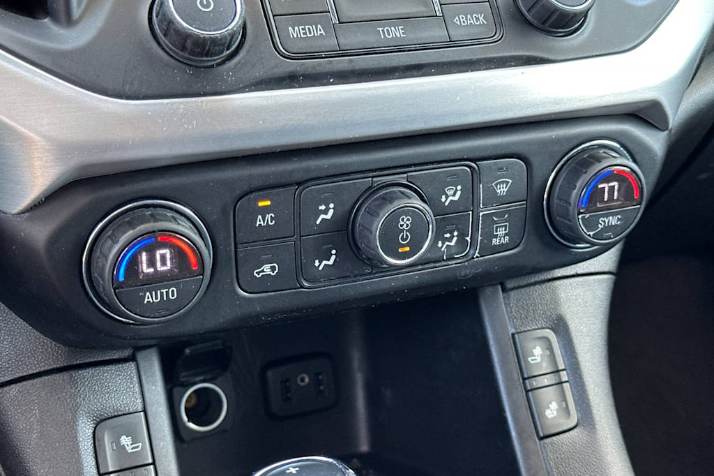 Thumbnail: 2019 GMC Acadia - 27