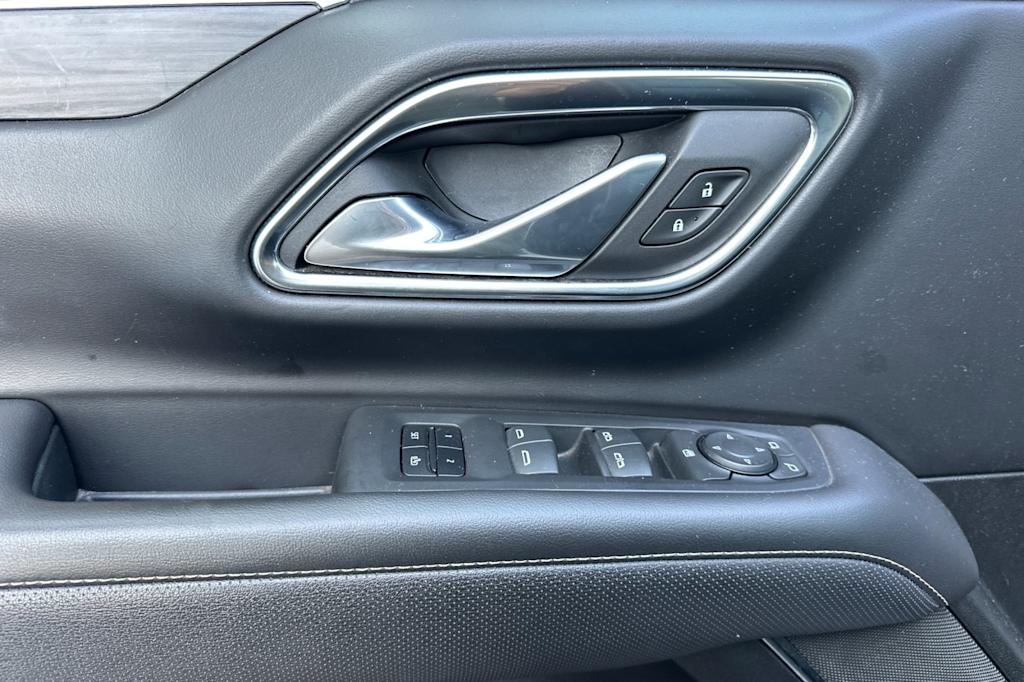 Thumbnail: 2023 GMC Yukon - 22