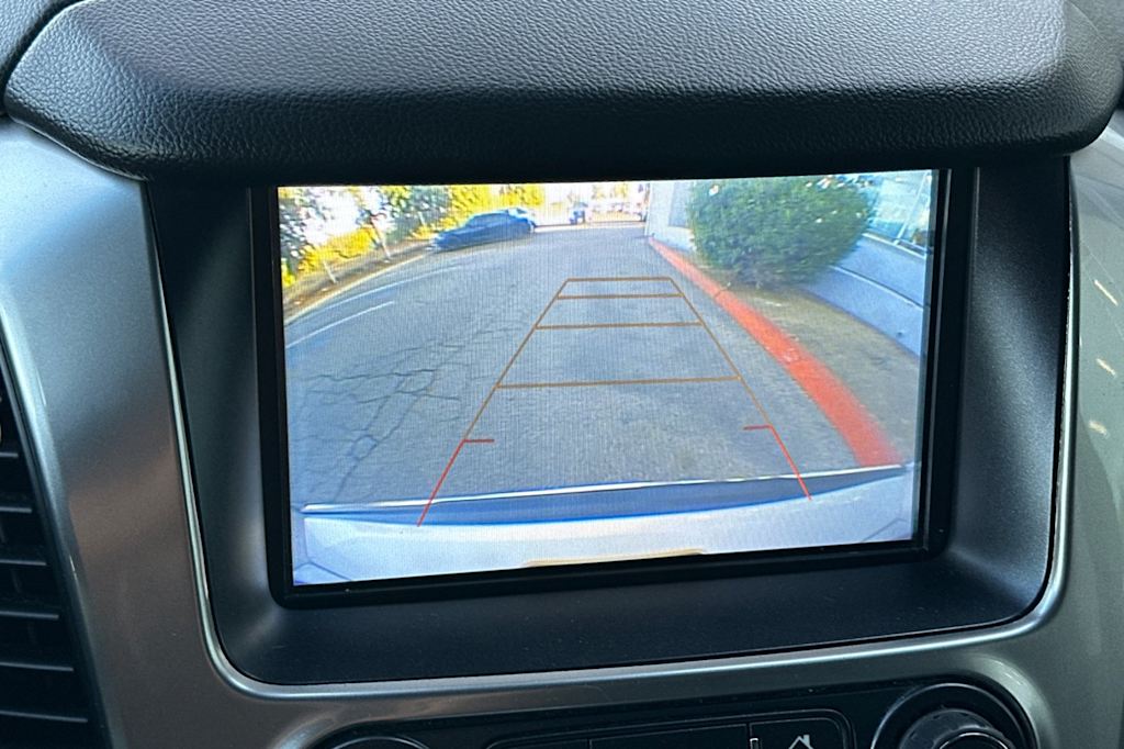 Thumbnail: 2020 Chevrolet Tahoe - 24