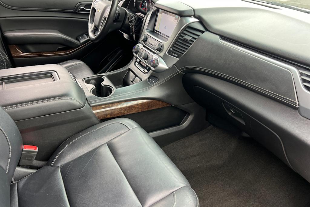 Thumbnail: 2018 Chevrolet Suburban - 11