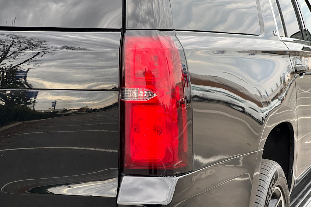 Thumbnail: 2018 Chevrolet Suburban - 29