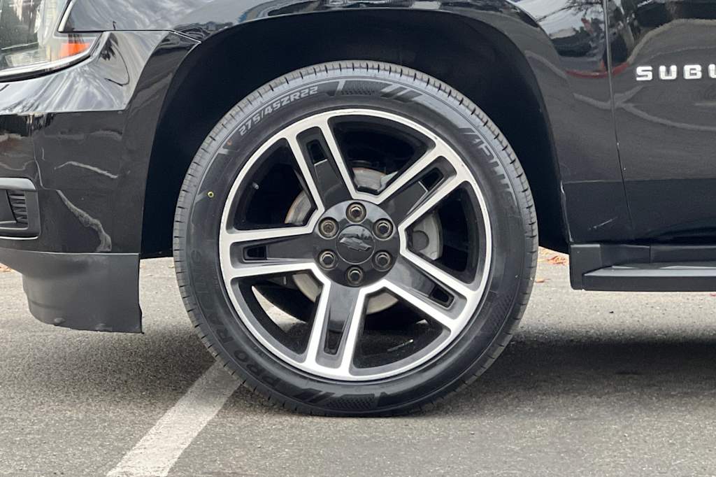 Thumbnail: 2018 Chevrolet Suburban - 7