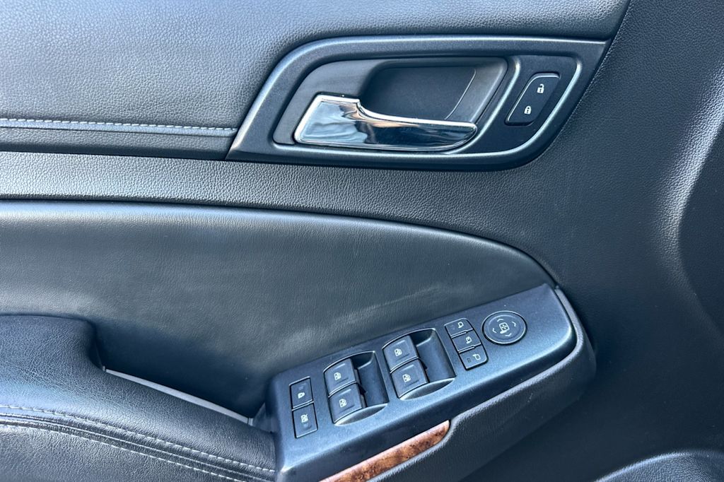 Thumbnail: 2015 Chevrolet Tahoe - 19