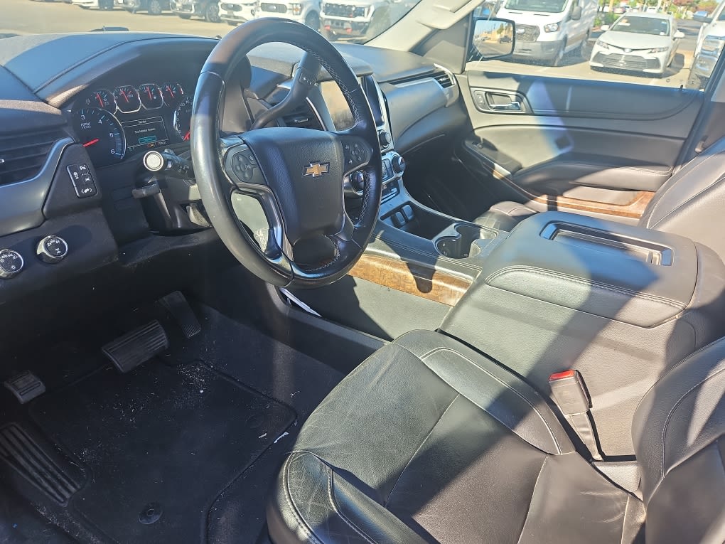 Thumbnail: 2019 Chevrolet Suburban - 9