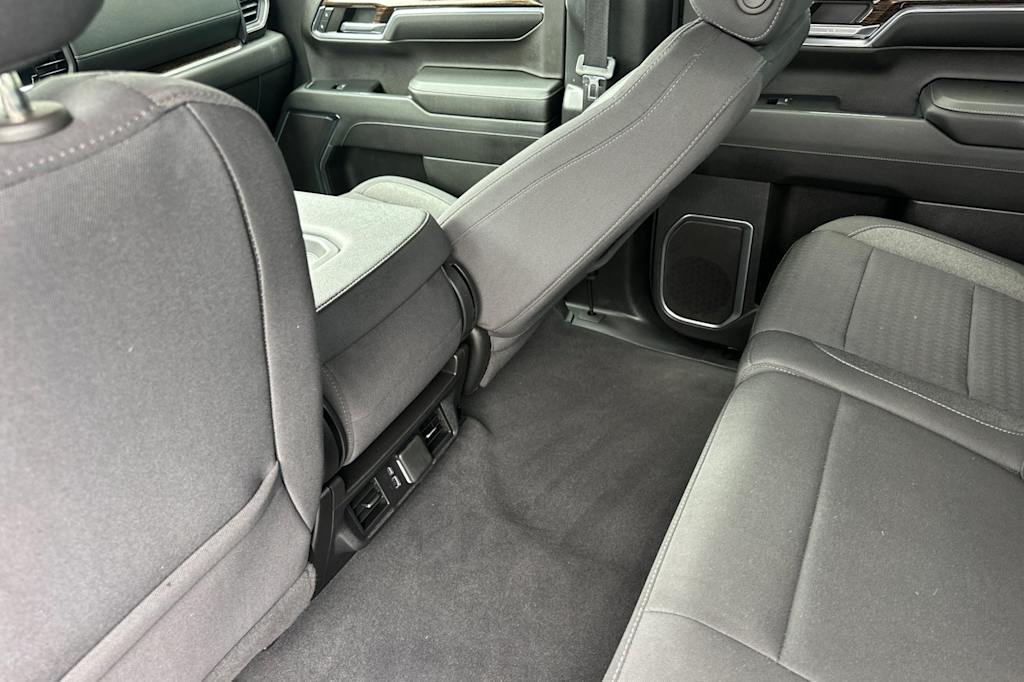 2024 GMC Sierra 1500 SLE 10
