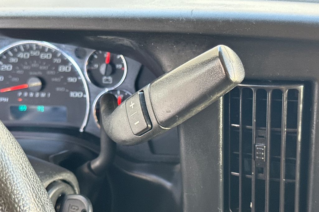 Thumbnail: 2023 GMC Savana - 25