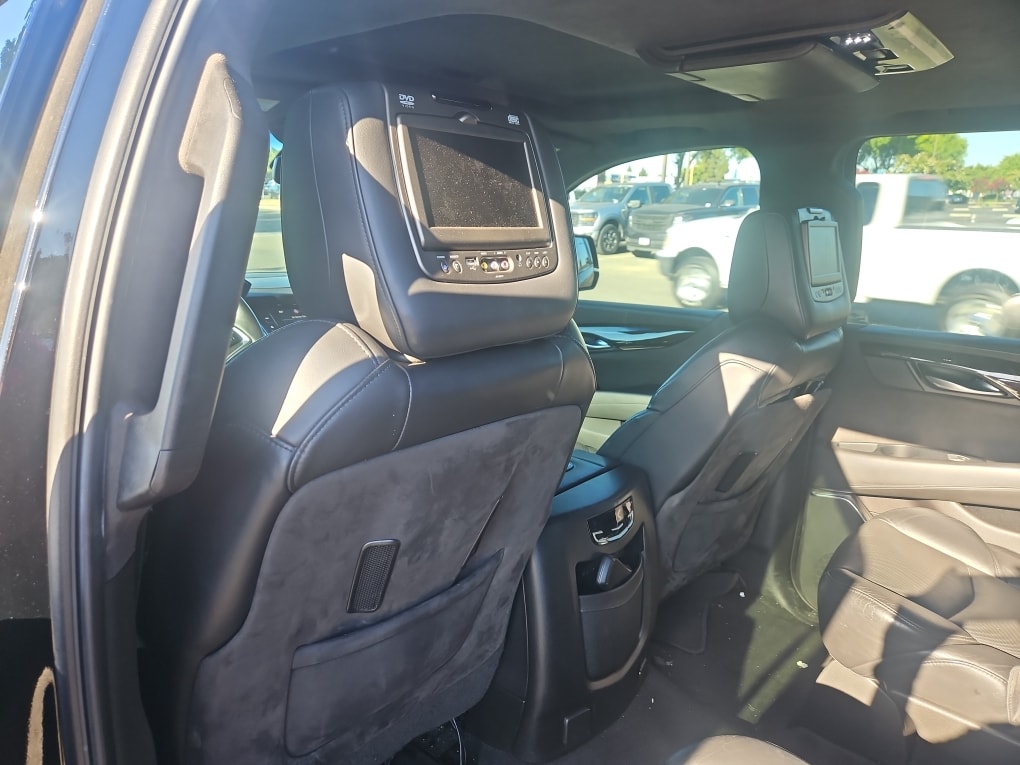 Thumbnail: 2018 Cadillac Escalade - 9