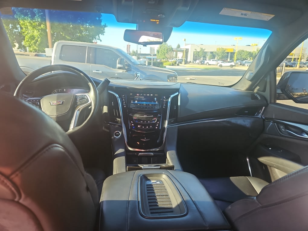 Thumbnail: 2018 Cadillac Escalade - 10