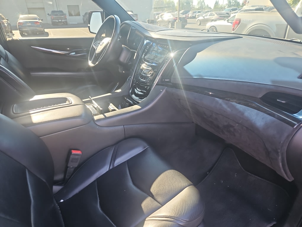 Thumbnail: 2018 Cadillac Escalade - 11