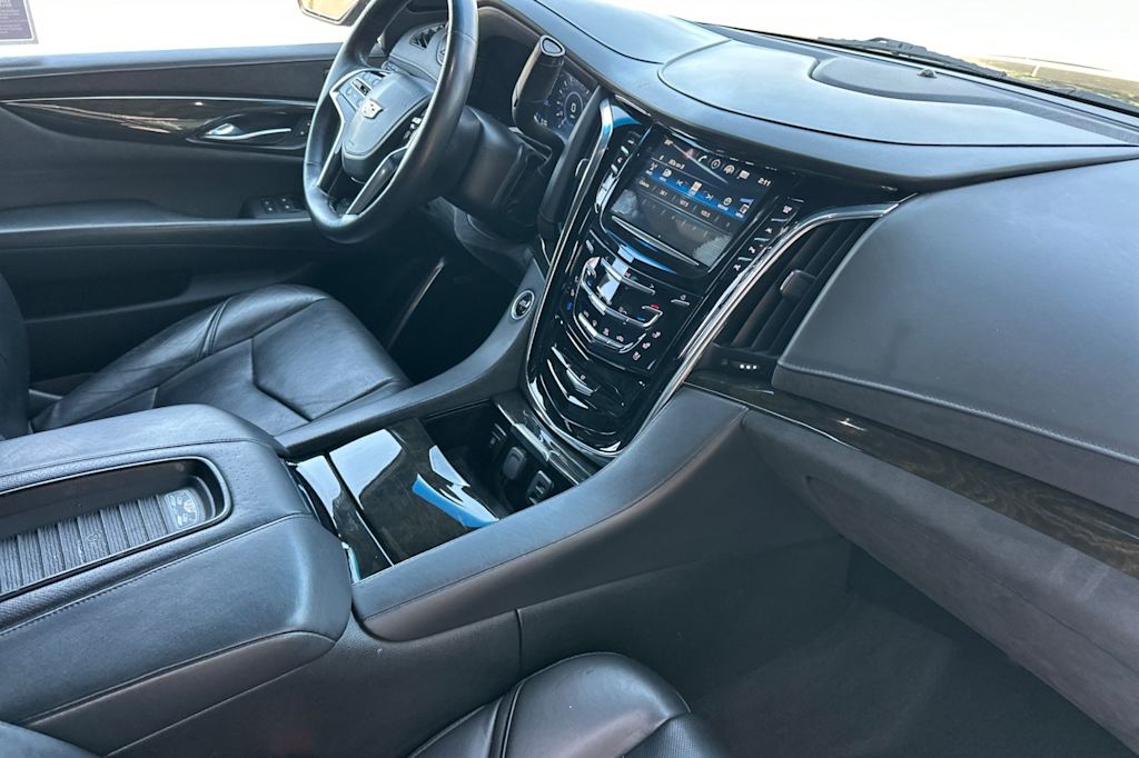 Thumbnail: 2018 Cadillac Escalade - 12