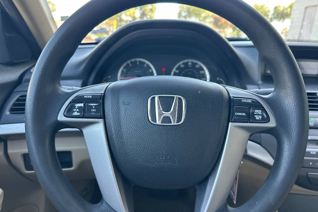 Thumbnail: 2011 Honda Accord - 25
