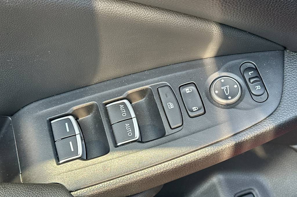 Thumbnail: 2022 Honda Accord - 21