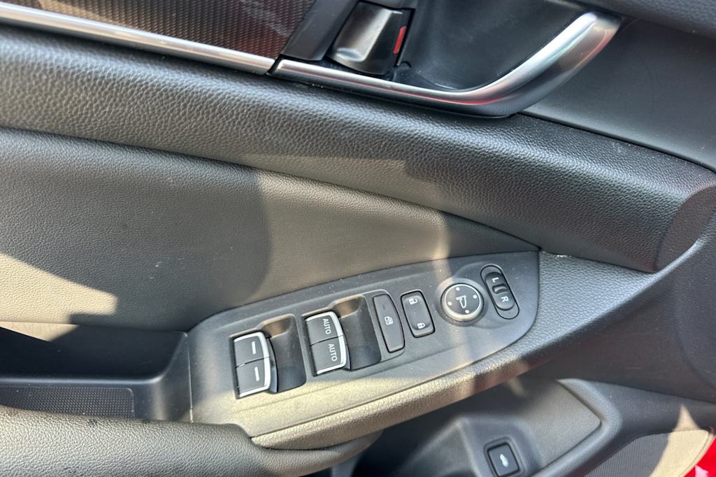 Thumbnail: 2022 Honda Accord - 20