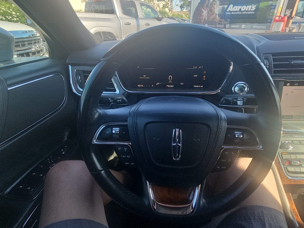 Thumbnail: 2018 Lincoln Continental - 20