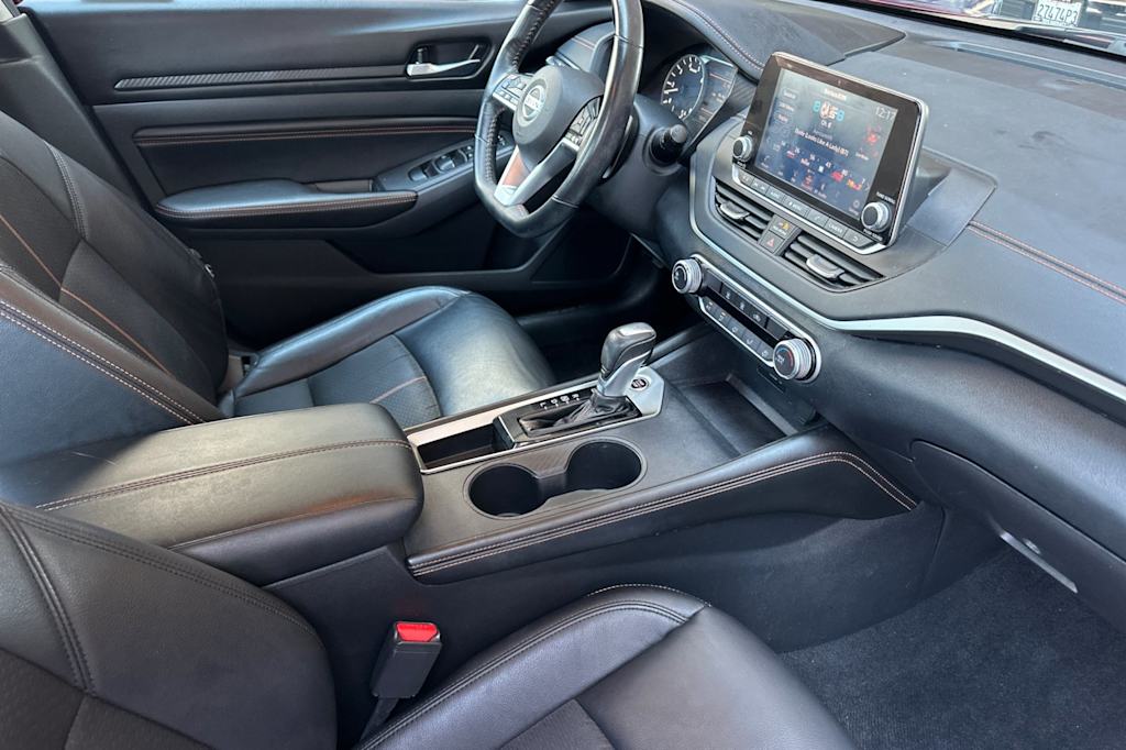 Thumbnail: 2021 Nissan Altima - 9