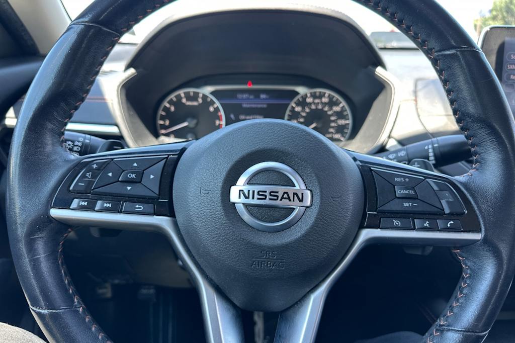 Thumbnail: 2021 Nissan Altima - 25
