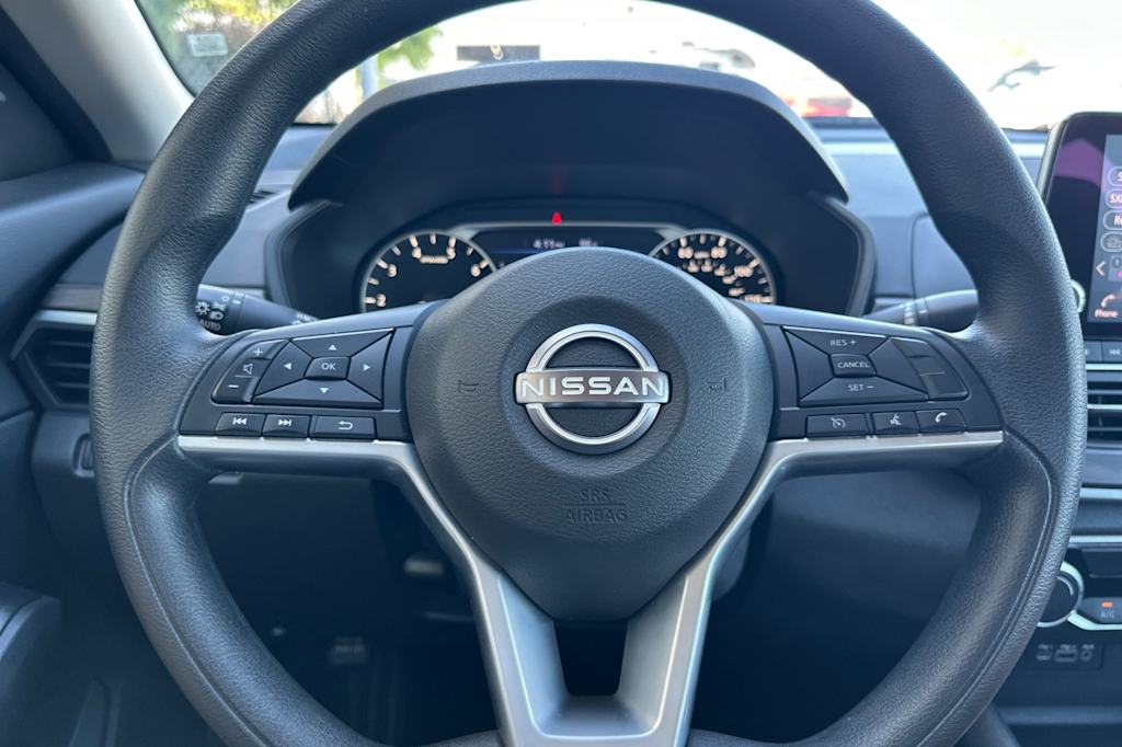 Thumbnail: 2025 Nissan Altima - 26