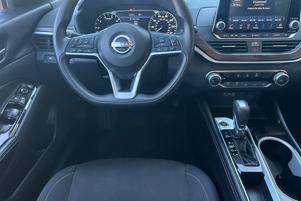 Thumbnail: 2023 Nissan Altima - 10