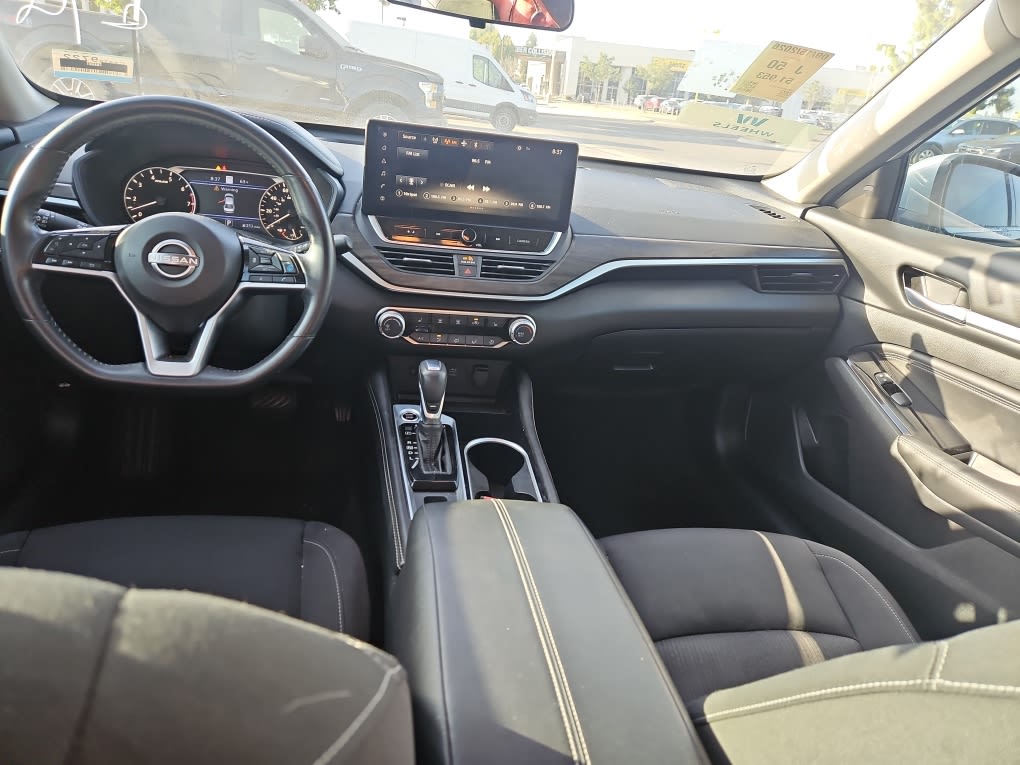 Thumbnail: 2023 Nissan Altima - 8