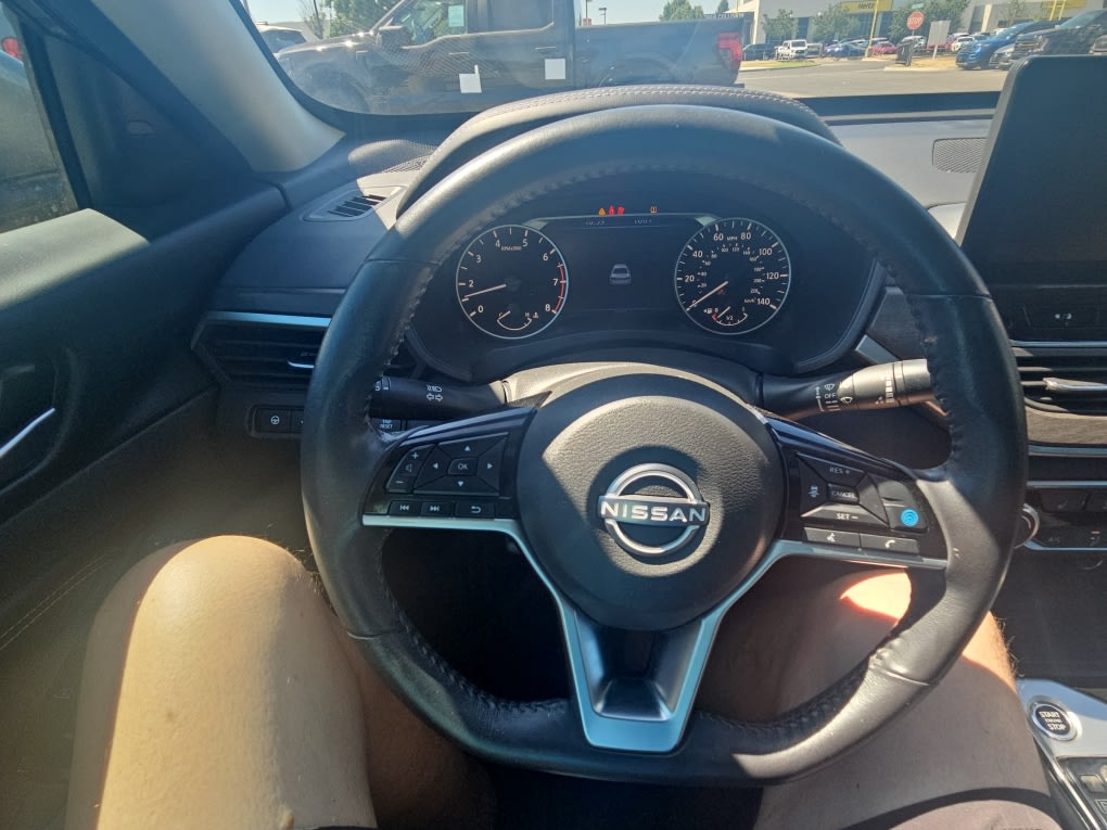 Thumbnail: 2023 Nissan Altima - 12