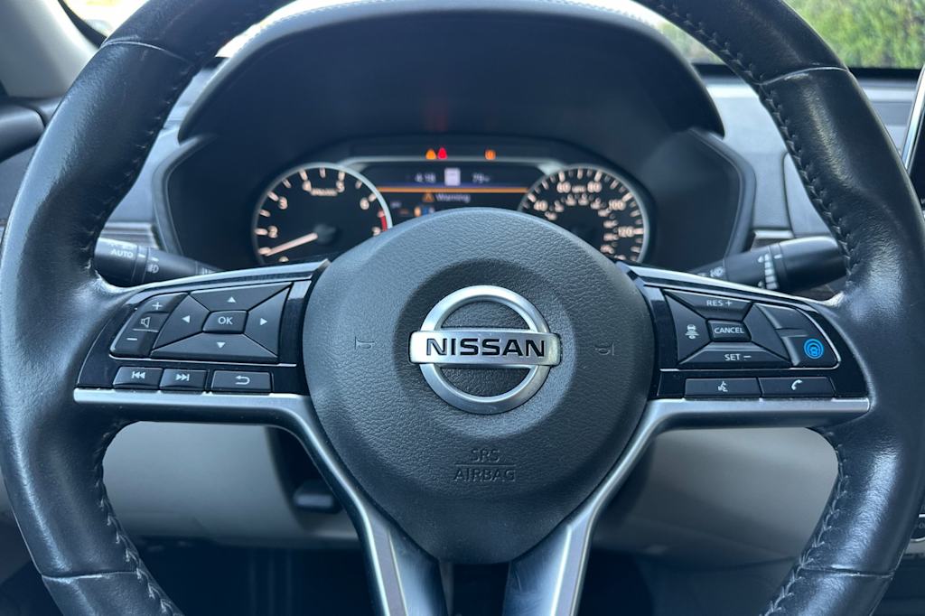 Thumbnail: 2022 Nissan Altima - 25