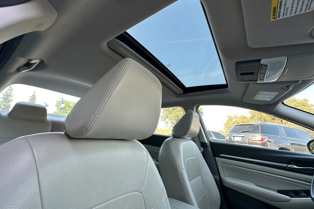 Thumbnail: 2022 Nissan Altima - 21