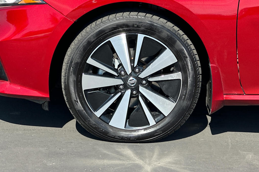 Thumbnail: 2022 Nissan Altima - 8