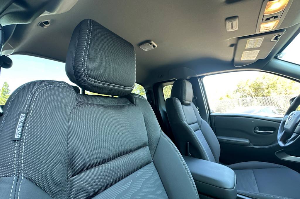 Thumbnail: 2024 Nissan Frontier - 10