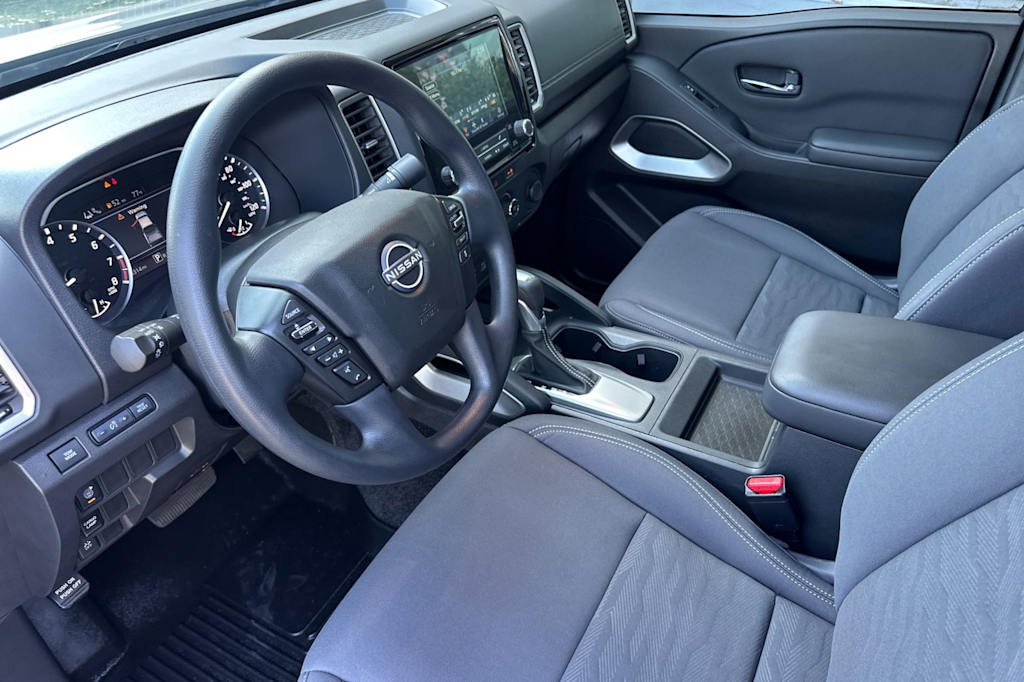 Thumbnail: 2024 Nissan Frontier - 9