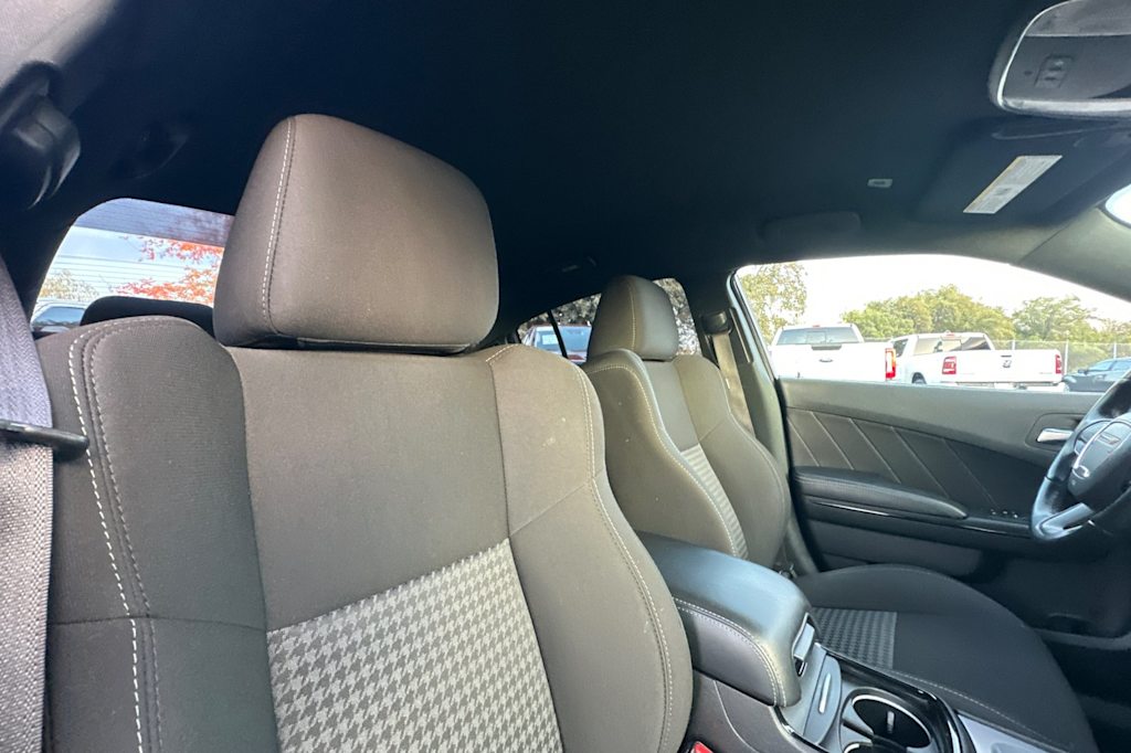 Thumbnail: 2021 Dodge Charger - 10