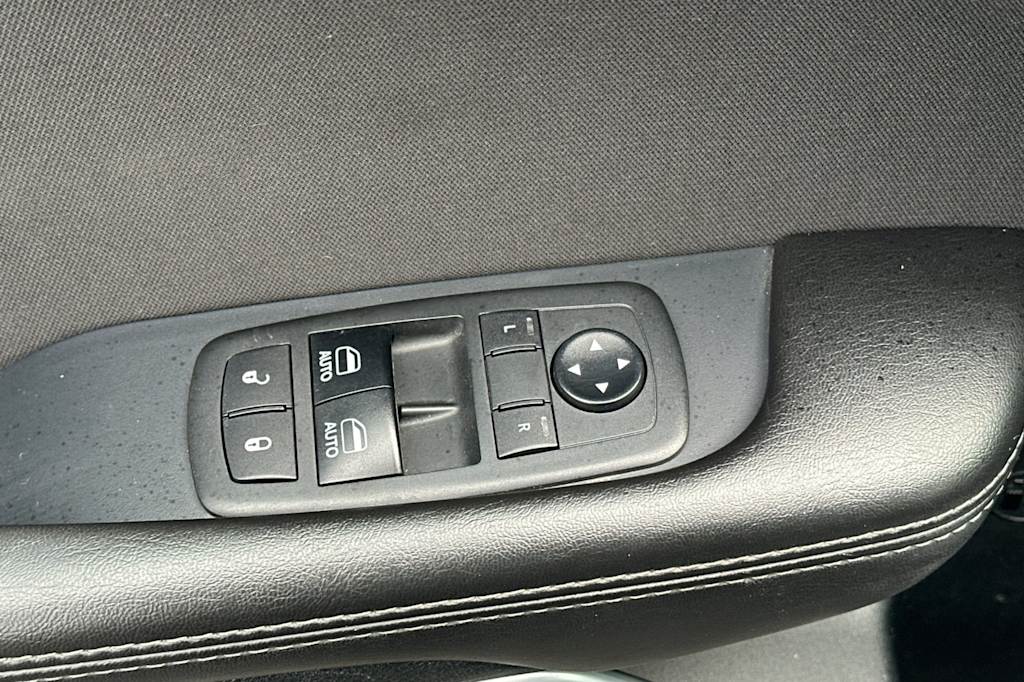 Thumbnail: 2018 Dodge Challenger - 23