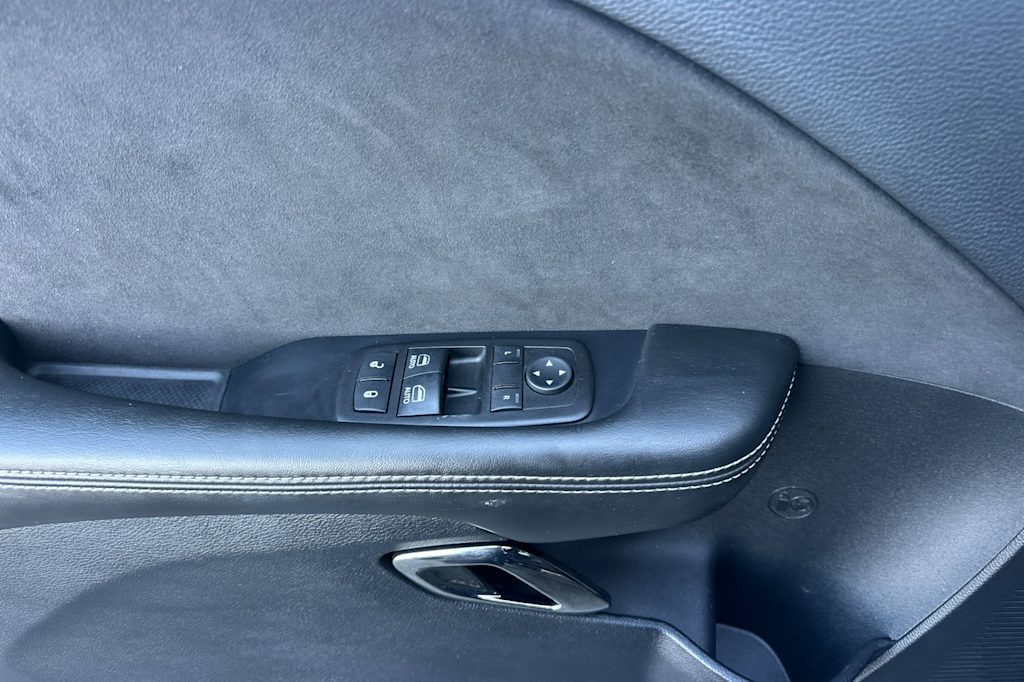 Thumbnail: 2015 Dodge Challenger - 20