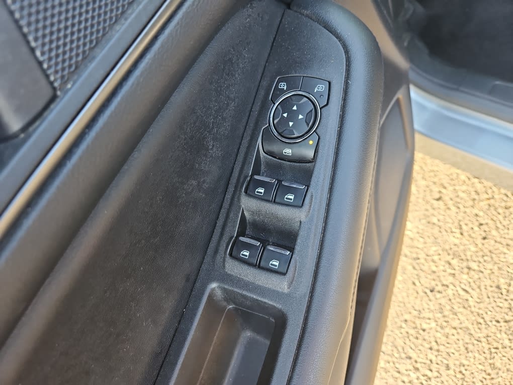 Thumbnail: 2021 Ford Edge - 19