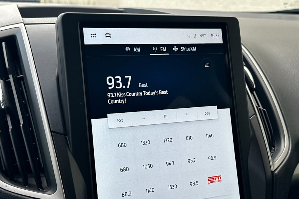 Thumbnail: 2021 Ford Edge - 14